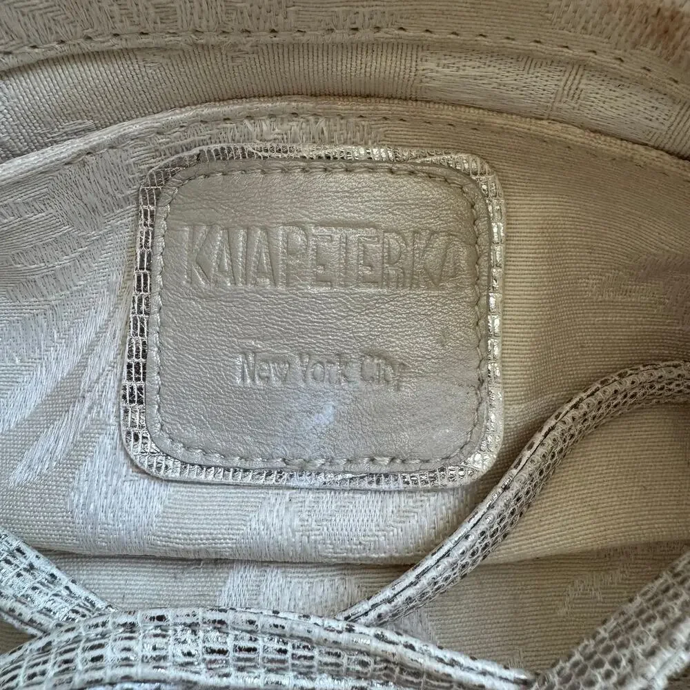 Kaia Peterka stunning silver